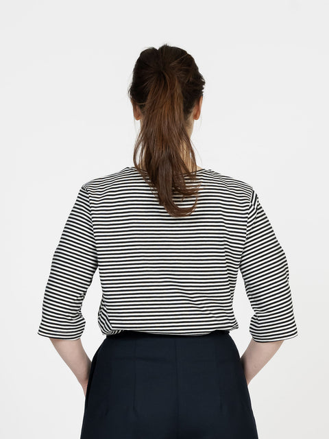 REGULAR FIT T-SHIRT PATTERN