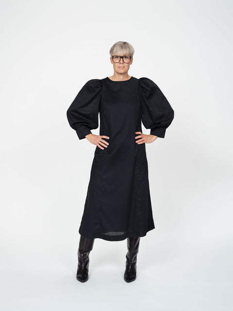 FLUTTER SLEEVE DRESS PATTERN